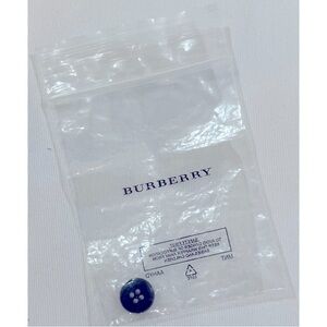Burberry Button